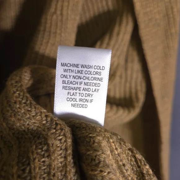 NWT Linda Anderson Knit Poncho Tan One Size Buttons Cottage Core Light Academia - Picture 3 of 7